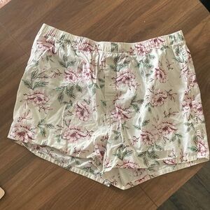 Floral Print Women's Shorts